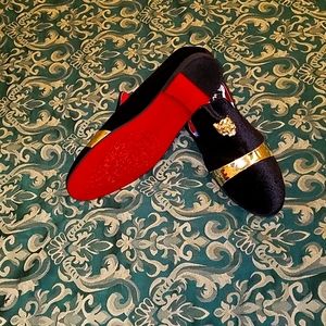 Suede black loafer shoes with red bottom